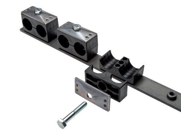 Exemplarische Darstellung: Reihenanschweißplatte, leichte Baureihe, Stahl blank