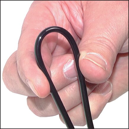 Exemplarische Darstellung: Polyurethan-Schlauch (knickt nicht)